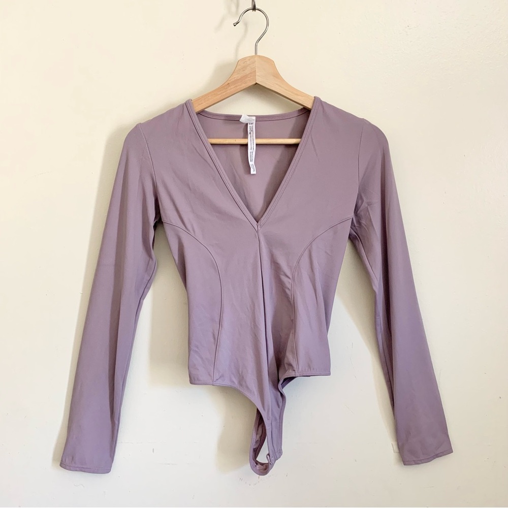 ❤️ 3/50 Free People Intimately Purple V-neck Long Sleeves Bodysuit XS